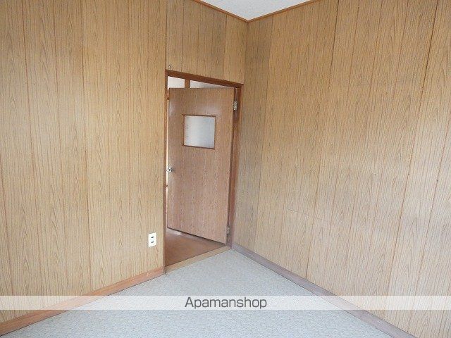 今治市 2階建 築59年の内装写真