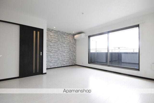 detached 埼玉県鶴ヶ島市脚折町１丁目36-22
地図を見る