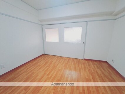 ラッセルスクエア松山市駅　Ａ・Ｂ棟[2K/36.5m2]の内装3