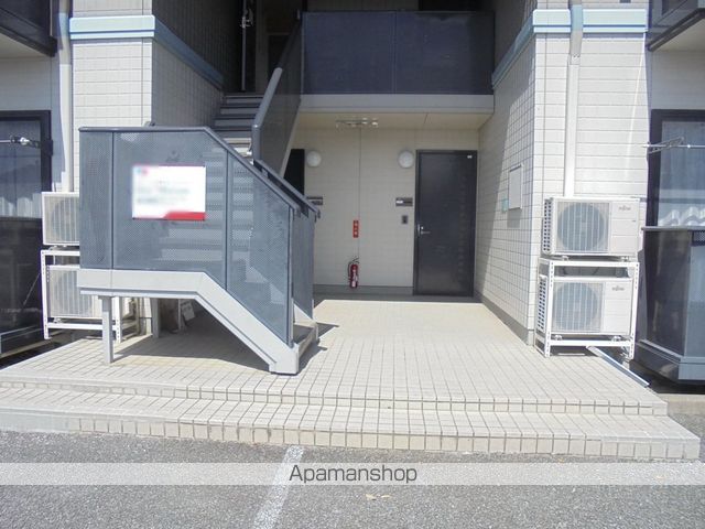 ディアスタカB棟の玄関写真