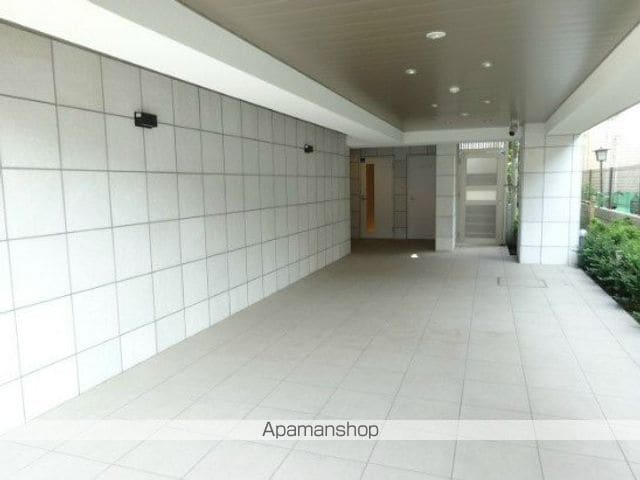 ディアレイシャス東京ノースパレスの玄関写真