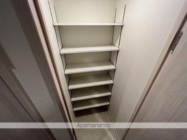 スプランディッドVIIIの内装写真