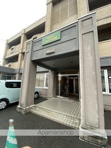 ブールヴァール平岡の玄関写真