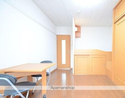 レオパレスドリーム[1K/23.18m2]のリビング・居間