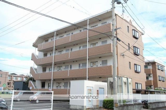 ガーデンハイツ三名弐番館の外観写真