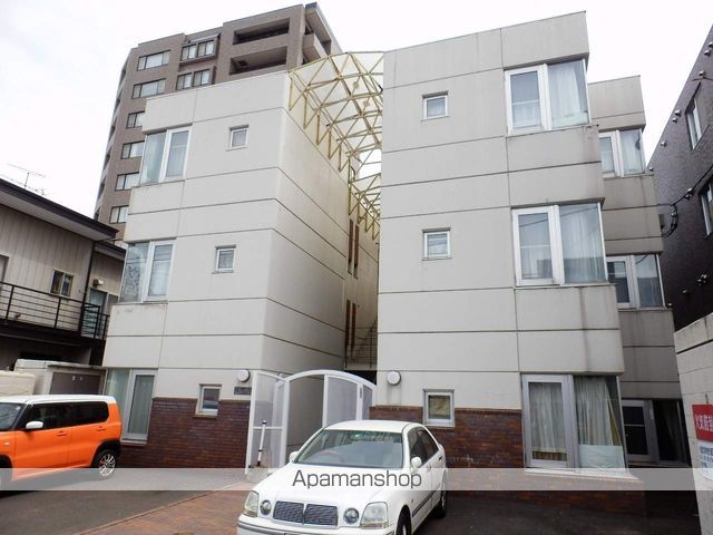 アーブ円山の外観写真