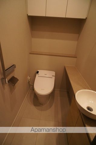 コンフォリア新宿イーストサイドタワーの内装写真