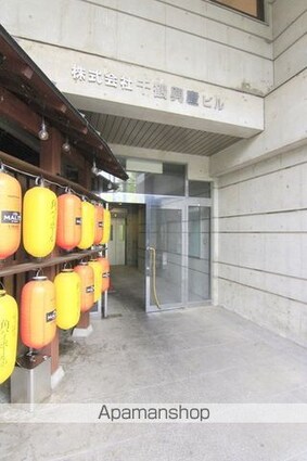 千鶴興産ビル[1K/28m2]のエントランス2