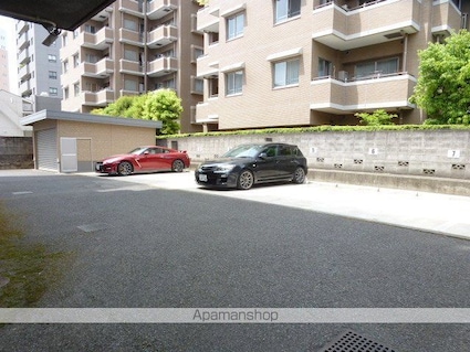東京都国立市北１丁目[2DK/44.87m2]の駐車場