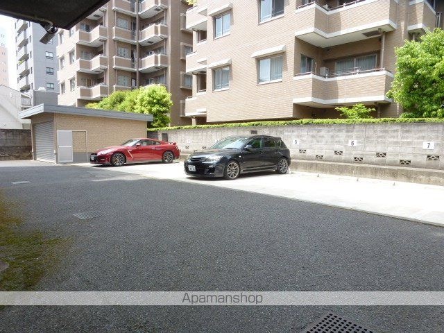 東京都国立市北１丁目[2DK/44.87m2]の駐車場