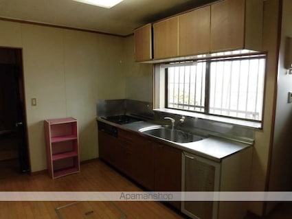 一戸建[6DK/108m2]のキッチン