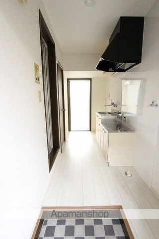 ホワイトキャッスル遠見塚7番館の内装写真
