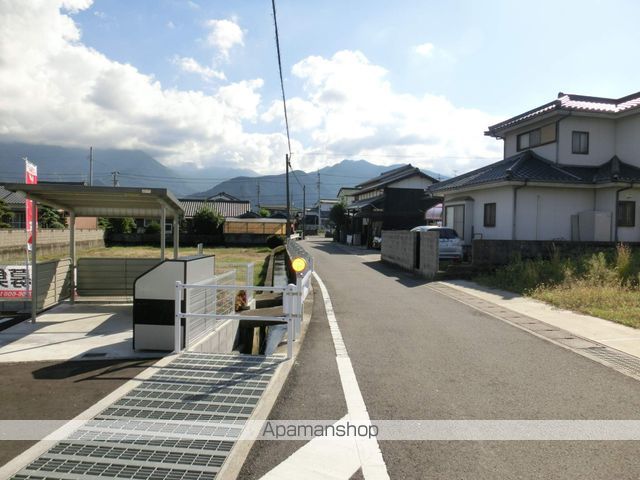 ローズ クォーツの周辺写真