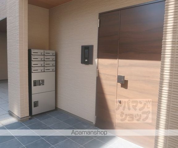 フォレストメゾン若みやの玄関写真