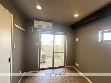 ラ・プリメール上之屋[1R/30.02m2]のリビング・居間1