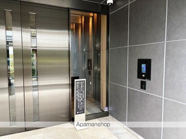 シエリア茨木東宮町の玄関写真
