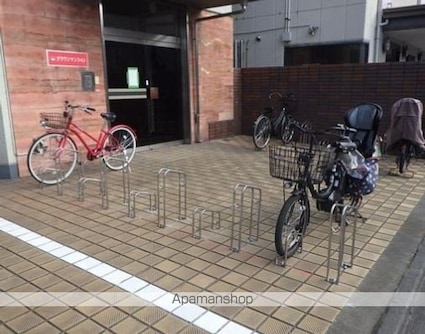 クラウンマンション[1LDK/33.1m2]の駐車場