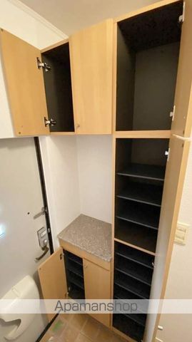 オリーブの内装写真