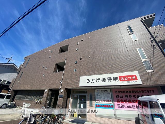 アンプルールフェールビエント高槻の外観写真