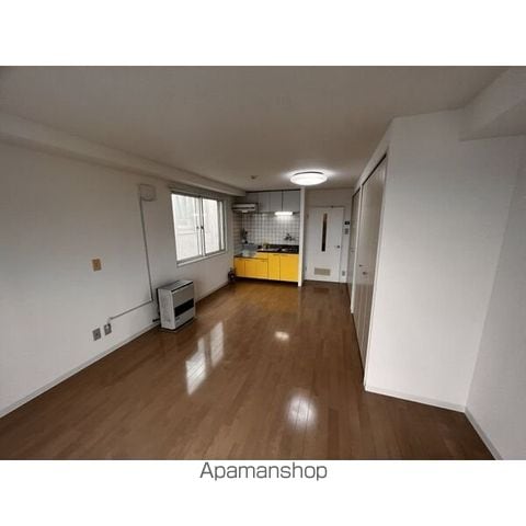 クリスタルハイツ元町の内装写真