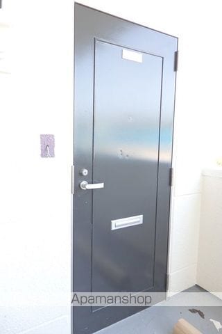 ラベンダータウンBの玄関写真