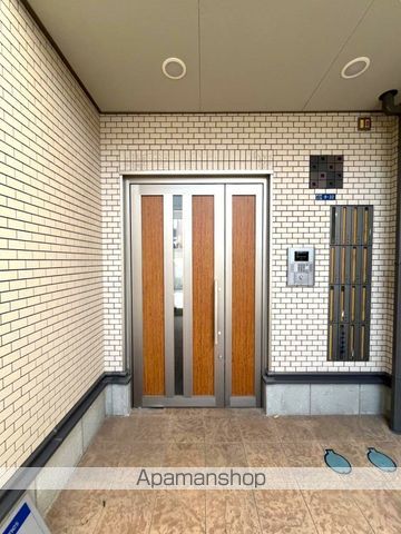 PIN BONHEURの玄関写真