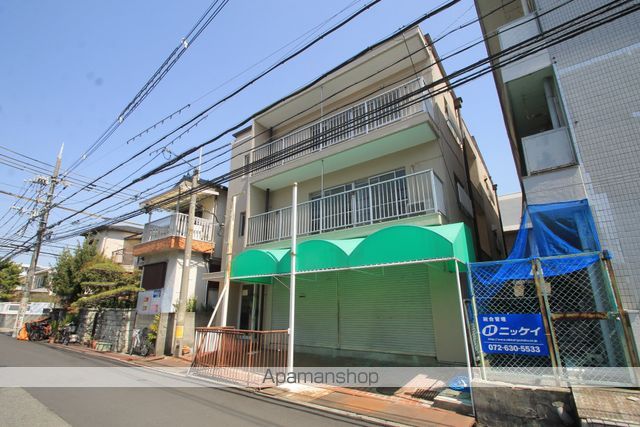 マンション本多の外観写真