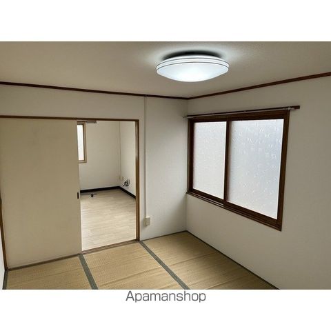 田原貸室の内装写真