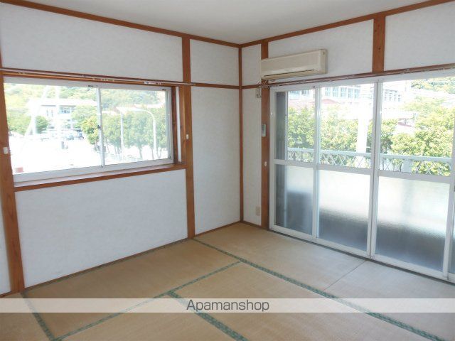 フェヴァリー白崎の内装写真