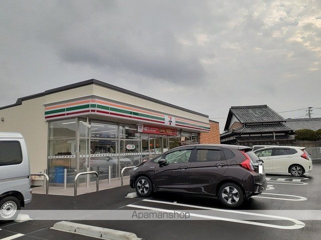 トゥーザ・ムーンBの周辺写真