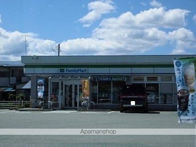 カルタムの周辺写真