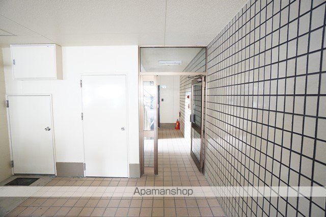 メゾン芥川の玄関写真
