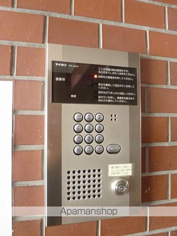 ビラ松濤の玄関写真