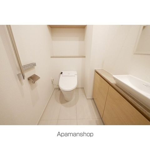 コンフォリア新宿イーストサイドタワーの内装写真