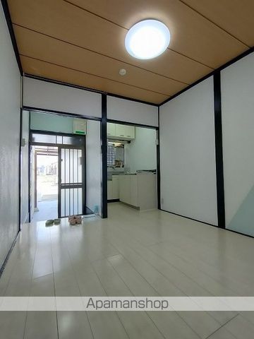 摂津市香露園テラスハウスの内装写真