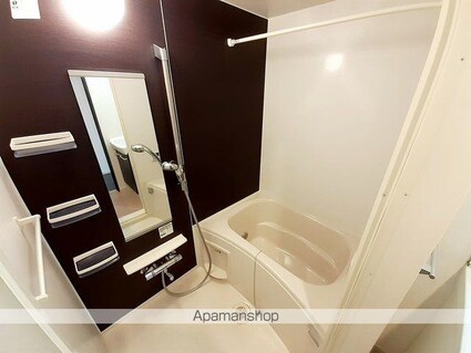 岐阜県岐阜市早苗町７丁目[1K/27.29m2]のバス