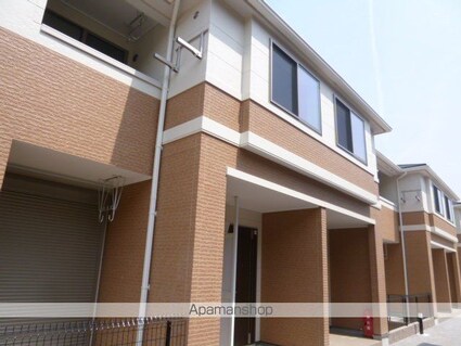 ケーニヒスクローネ[1LDK/44.62m2]の外観2