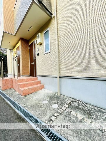 ハーモニーテラス太子橋の玄関写真