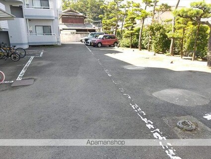 和歌山県和歌山市和歌浦東２丁目[3DK/58.88m2]の駐車場3