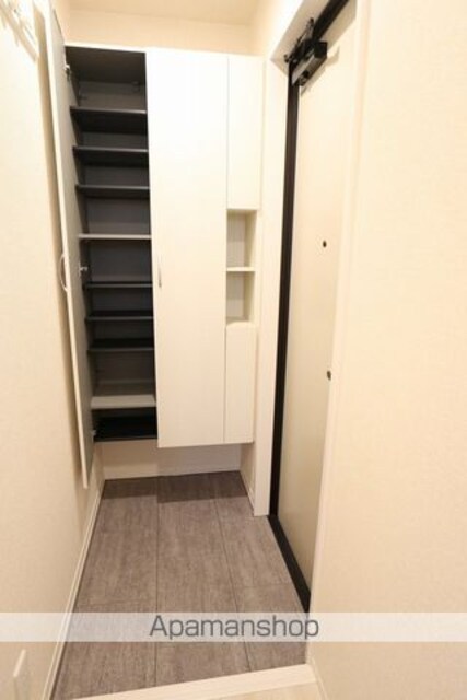 東京都立川市錦町１丁目[1LDK/43.83m2]の玄関