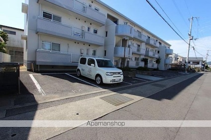 香川県高松市太田下町[3LDK/72.95m2]の駐車場