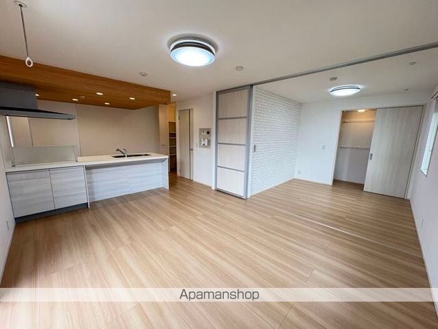 ウエスト金沢の内装写真
