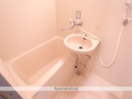 ホワイトウイング左入[1K/20.25m2]のバス
