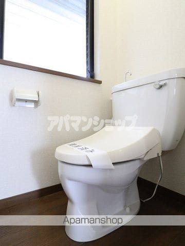 鶴舞4丁目戸建貸家の内装写真