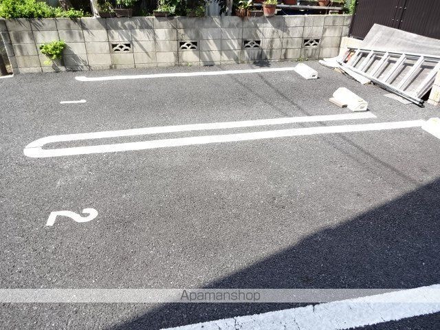 クラシス[2LDK/66.05m2]の駐車場