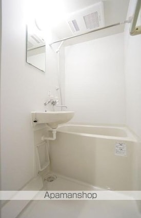 アートヒルズ南田中[1R/12.93m2]のバス