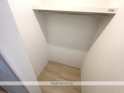 ラフレシール鶴ケ谷東[1K/33.2m2]の収納