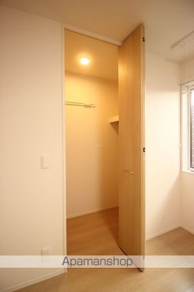 Ｄーｒｅｓｉｄｅｎｃｅ・Ｋ沖野上[2LDK/65.05m2]の内装9