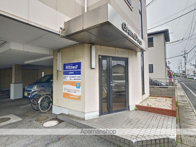 グランドアの玄関写真
