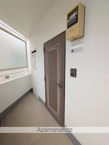 宮前平中央ハイツの玄関写真